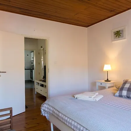 Down Chiado Easy * Lisboa