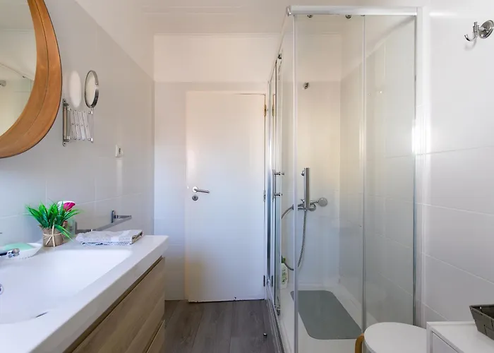 Down Chiado Easy Лісабон