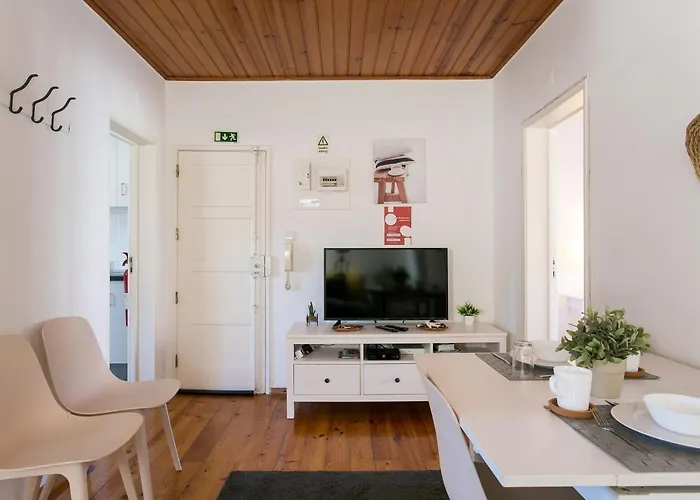 Down Chiado Easy Лісабон