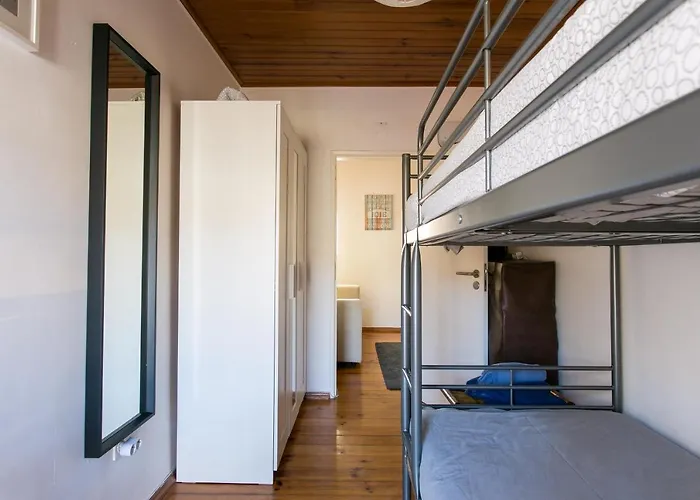 Down Chiado Easy Лісабон