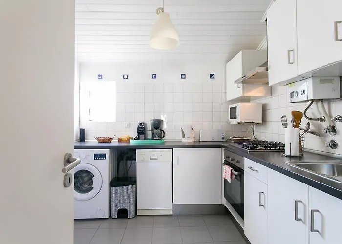 Down Chiado Easy Лісабон