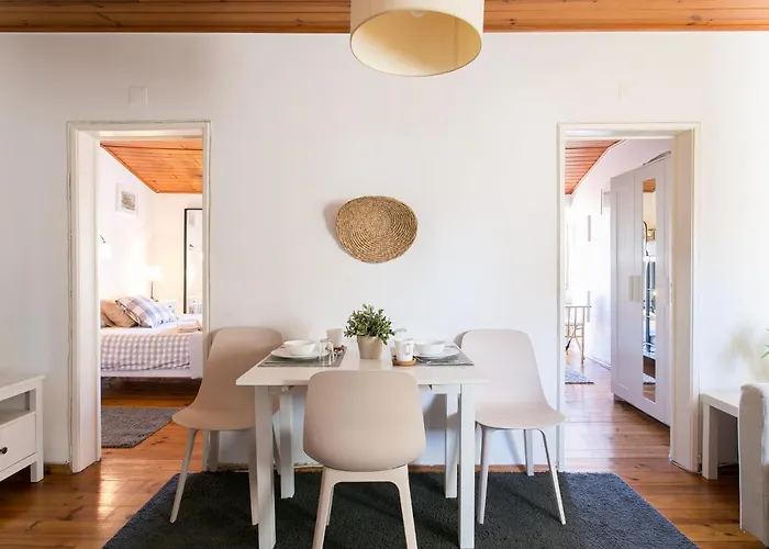 Down Chiado Easy Лісабон