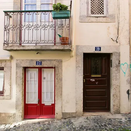 Down Chiado Easy Lissabon